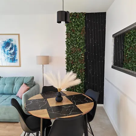 Apartamento Spyro Apartment- Private Rooftop Terrace, Jacuzzi & Seaview